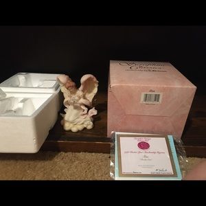 Seraphim angel- Tess-EUC-includes original box and papers